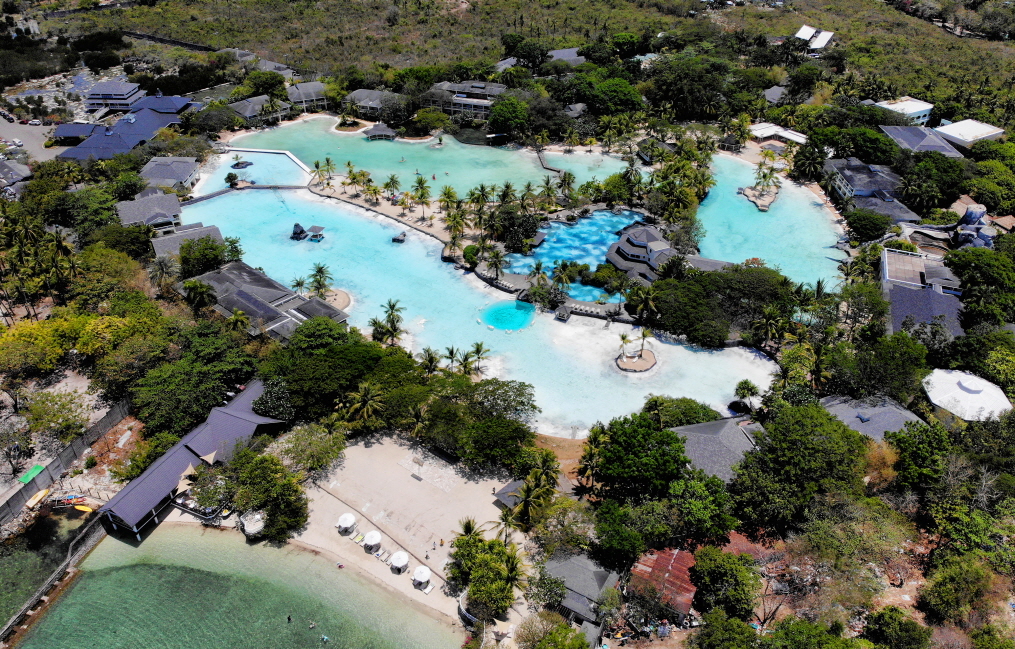 ▲ 리조트 자체가 달콤한 여행지 '플랜테이션 베이(Plantation Bay)' 9개의 수영장이 있으며 갈라파고스 비치(Galapagos beach)가 연결되어 있다